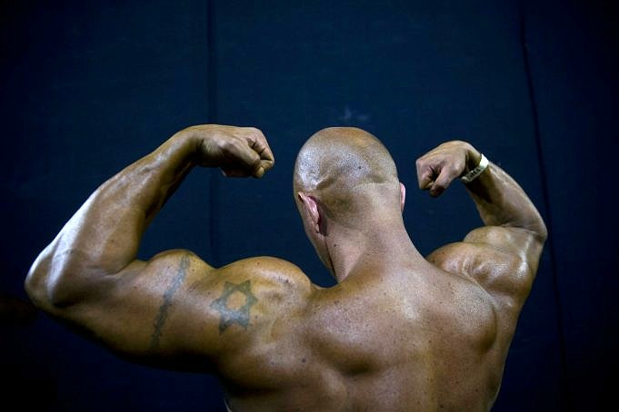 Hier Ist, Was Sie über Die Rolle Von Testosteron Beim Muskelaufbau Wissen Müssen